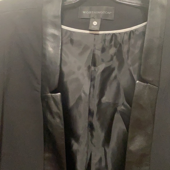 Black blazer with leather trim - Picture 4 of 4